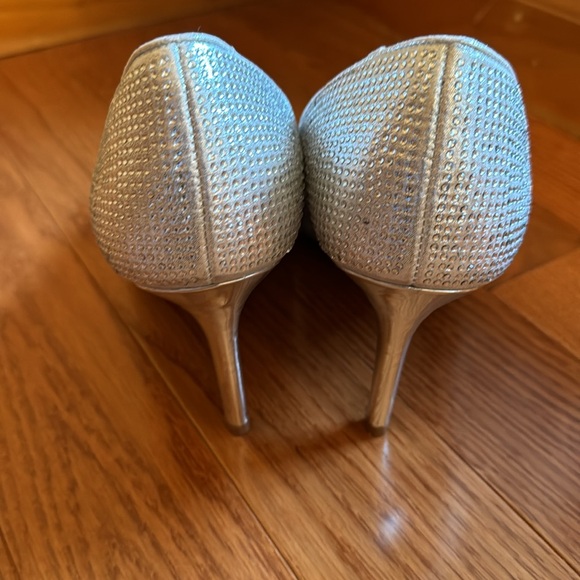 Jessica Simpson rhinestone look pumps size  8.5 worn once - Picture 3 of 6